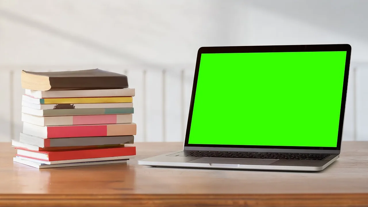online course, green screen, online, webinar, skype, green, virtual, teacher, web, distant, workshop, connection, zoom, learning, technology, work, communication, laptop, tablet, professional, students, internet, green screen, green screen, green screen, green screen, green screen. How to improve membership site marketing: where to start
