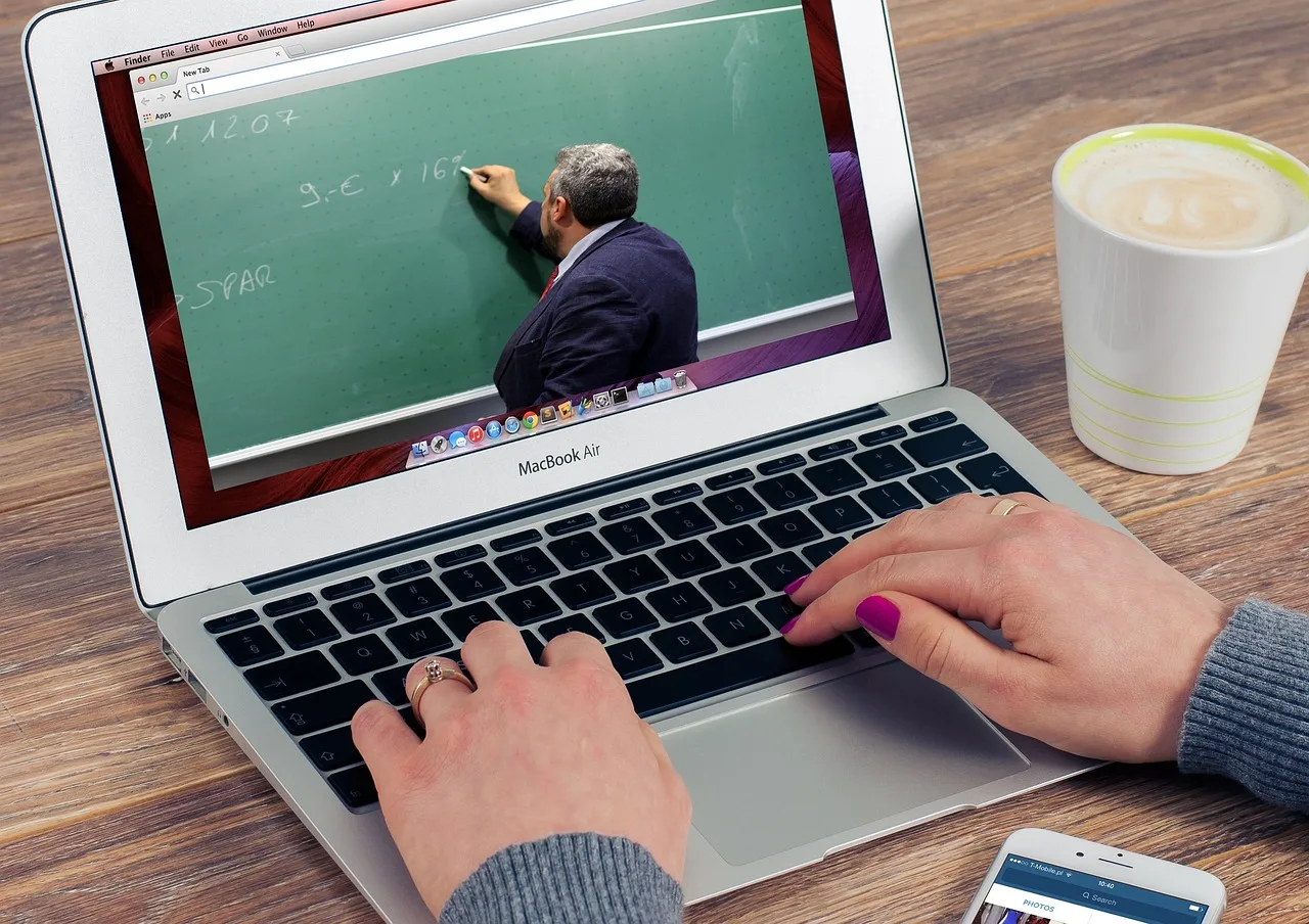 online, course, training, teacher, computer, internet, class, webinar, learning, writing, board, formula, elearning, skype, seminar, interactive, course, teacher, teacher, teacher, webinar, webinar, webinar, webinar, elearning, elearning, elearning, elearning, elearning. How to improve online course marketing for business teams