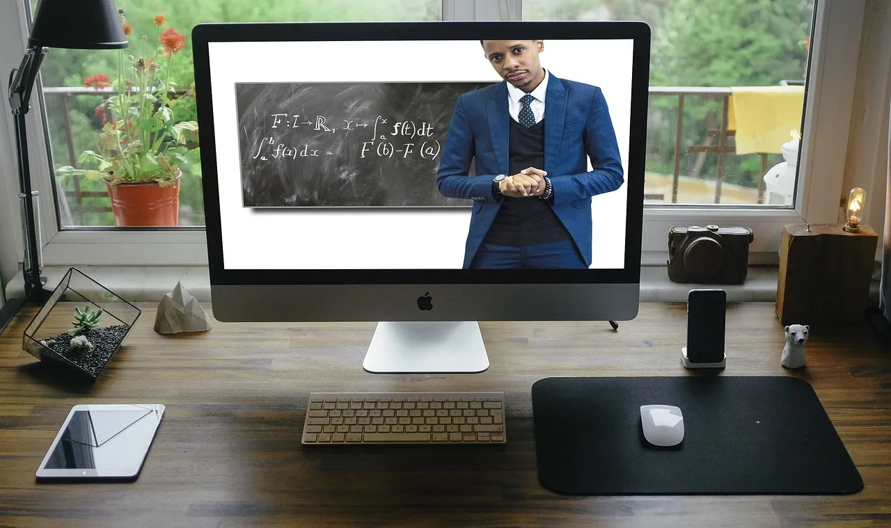 online, learning, e-learning, education, knowledge, teacher, virtual, screen, computer, home, desk, webinar, study, learn, mathematics, board, school, university, college, lesson, elearning, webinar, elearning, elearning, elearning, elearning, elearning. Online Course Marketing Mistakes to Fix
