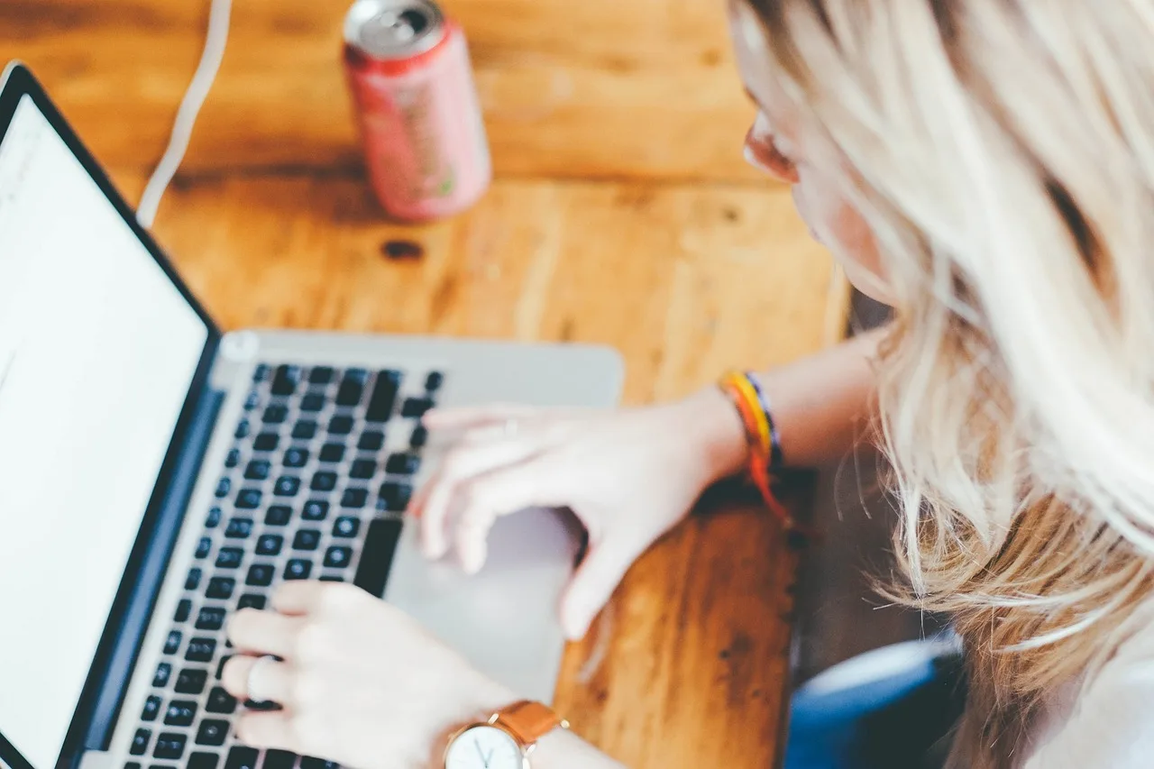 computer, pc, workplace, home office, desktop computer, startup, technology, work, office, screen, keyboard, business, display, electronics, business woman, young woman, blond, person, digital, student, studies, study, web, write, internet, marketing, surf, contact, computer, computer, computer, computer, work, office, business, business, student, study, study, study, study, study, internet, marketing. Promoting a digital product store: 6 services for reviews, features and links